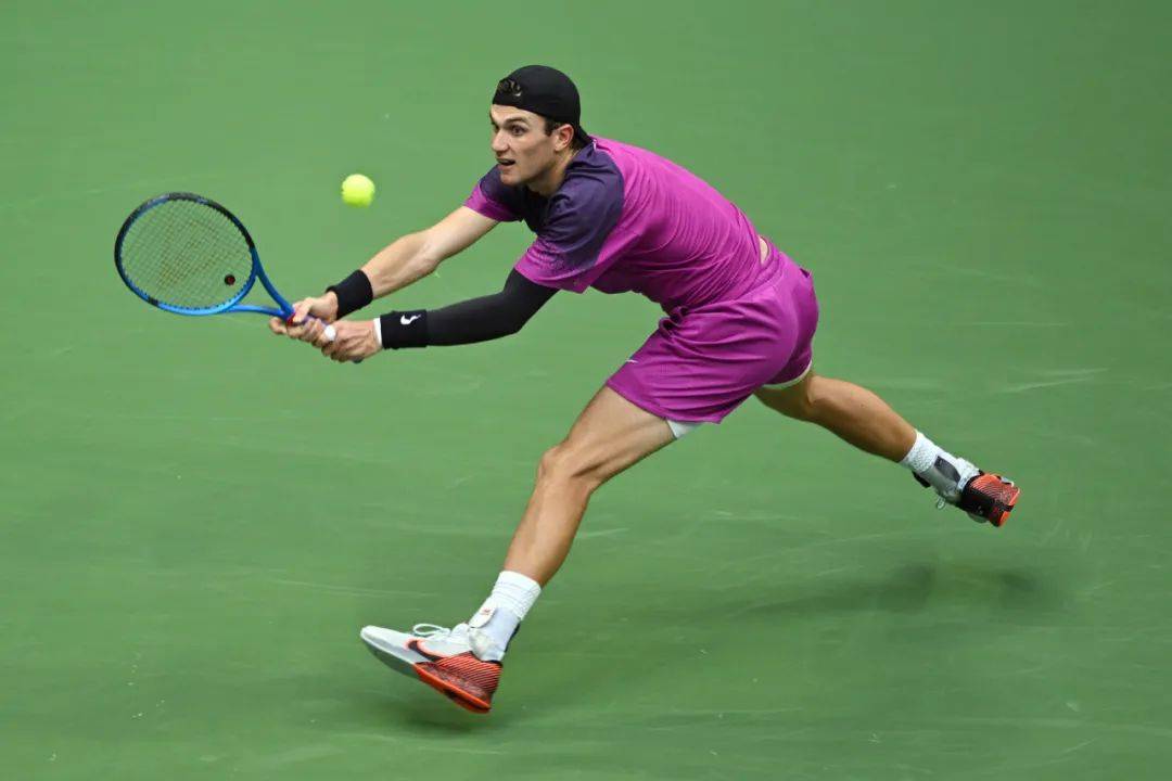 填补他们留 填补他们留